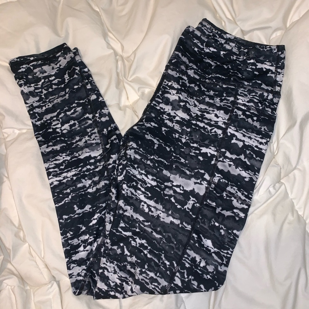 Patterned leggings